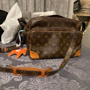 Louis Vuitton Monogram Brown crossbody or over shoulder unisex